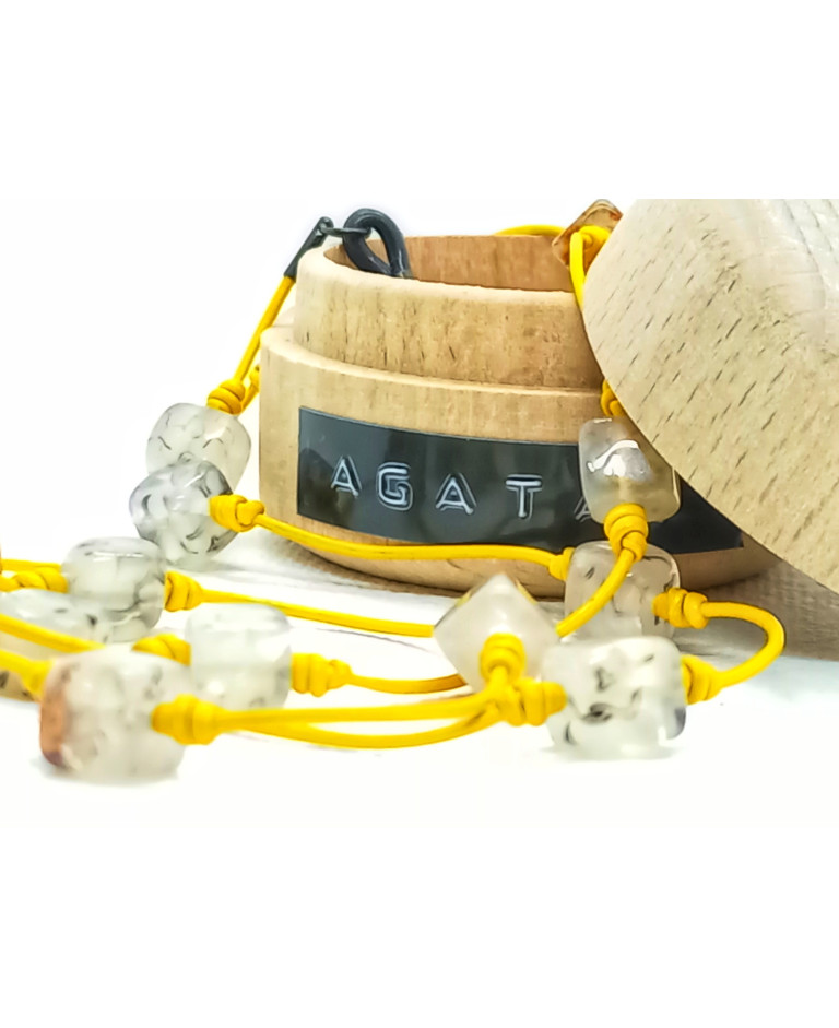 AGATA GRIS EN CUERO AMARILLO PARA GAFAS