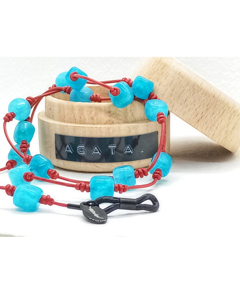 AGATA BLUE EN CUERO ROJO